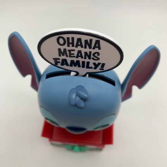 Disney Funko Lilo and Stitch Pop-Up Greeting Ohana Means Family Figurine - Picture 11 of 13